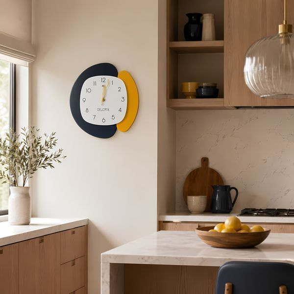 Дизайнерские настенные часы Delicate 35,5 &times; 37 см с тихим ходом и металлическими стрелками 4014829 фото